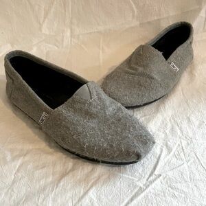 EUC Women’s Grey Wool Toms Alpargata